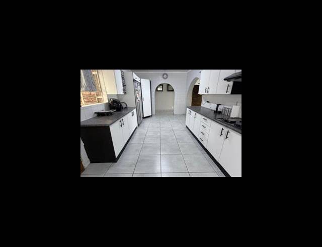 4 BEDROOM FREEHOLD FOR SALE IN SUNAIR PARK